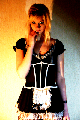 The maid, par Xavier E. G. Dierick